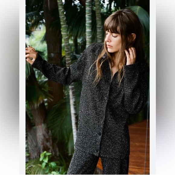 Zara Sweaters - Zara NWT Metallic Thread Ribbed Cardigan size M